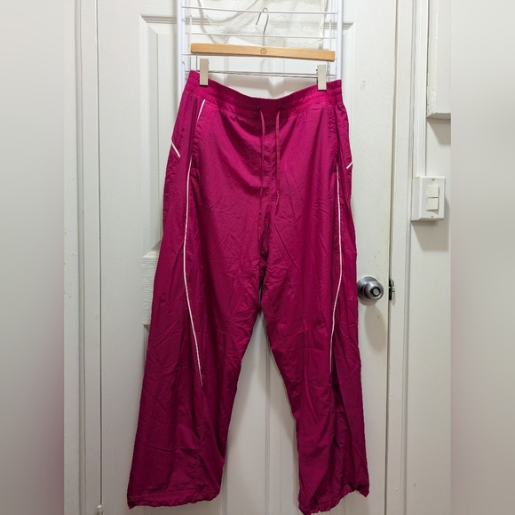 lululemon athletica Pants - Lululemon License to Train Mid-Rise Lightweight Jogger